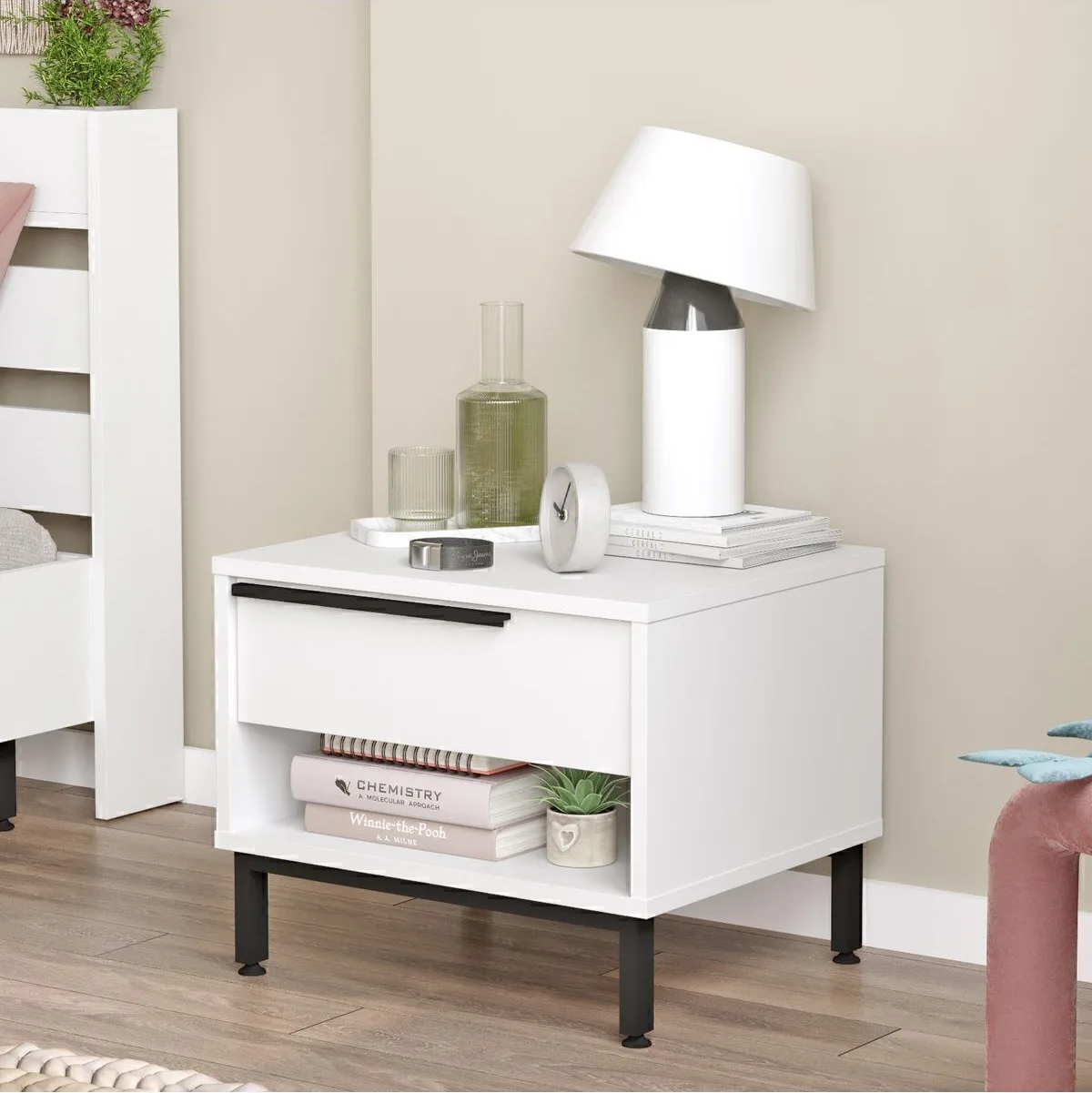 Table de chevet Bohème avec tiroirs et pieds en métal Blanc BOH14-W